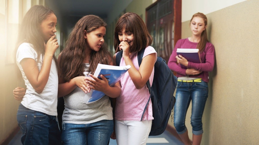 Bullizmi tek adoleshentët e sotëm: Cilat janë shkaqet, pasojat dhe si ta adresojmë atë?